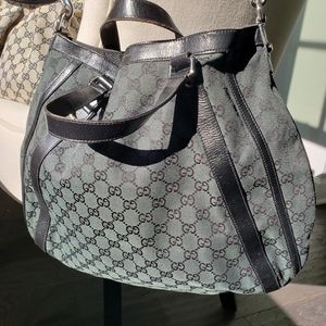 GUCCI Abby Convertible